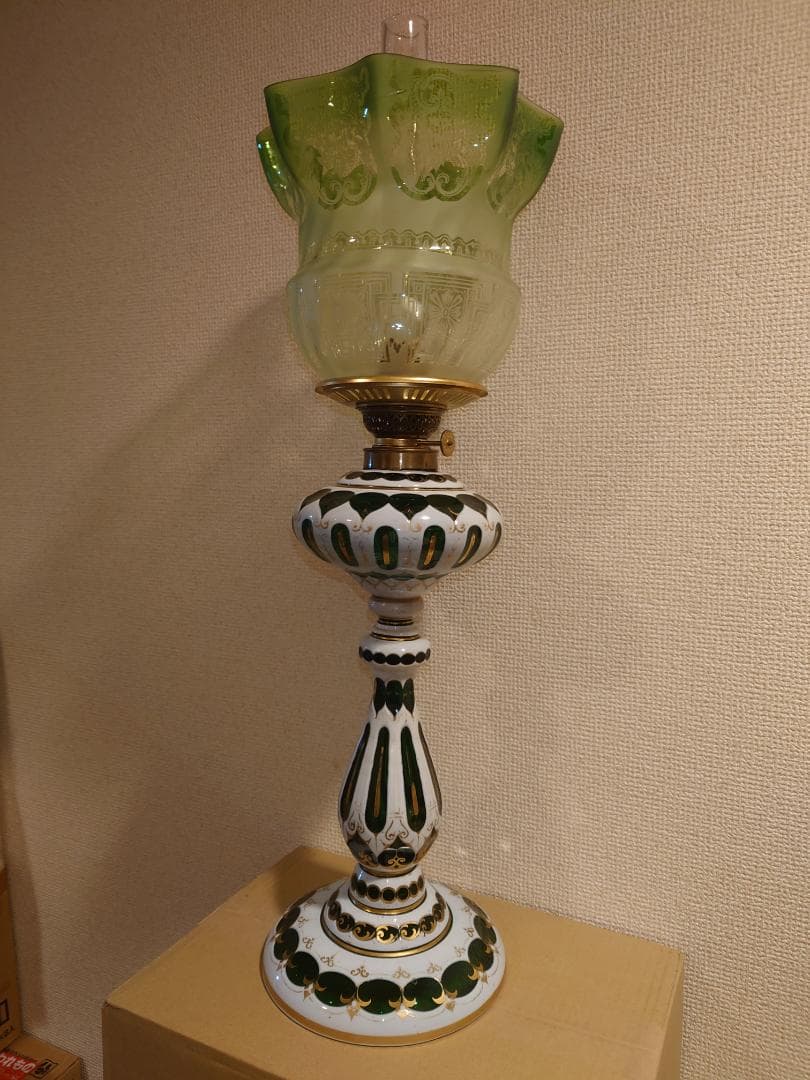 【超希少作】19世紀　オールドボヘミア　緑白被せガラス　カットガラス　硝子ランプ