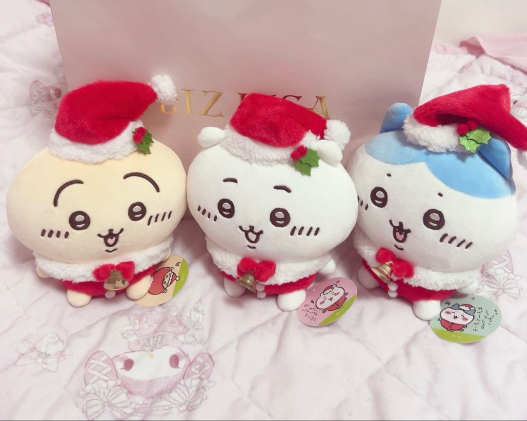 ちいかわ ハチワレ うさぎ ぬいぐるみ サンタさんだ！s