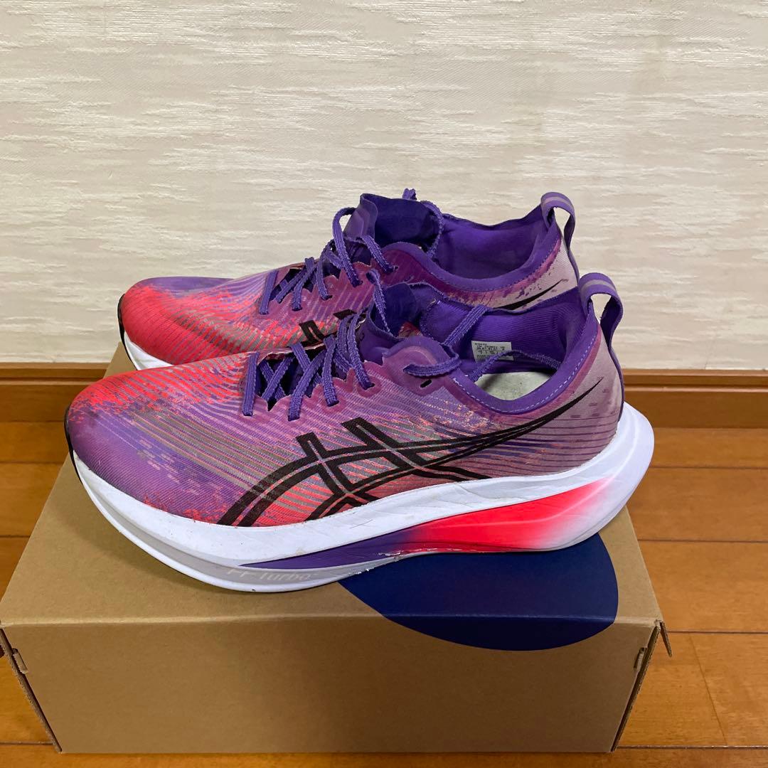 ASICS メガブラスト