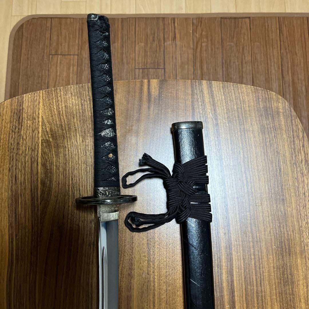 模造刀伊達政宗愛刀お得なセットになります。打刀、脇差し、刀台