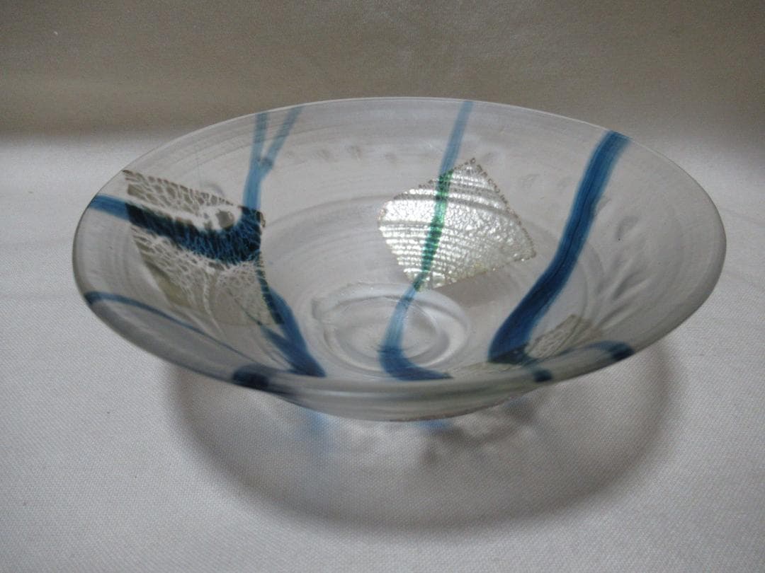 ガラス製　平茶碗　義山銀箔清流　水崎長寿　共箱