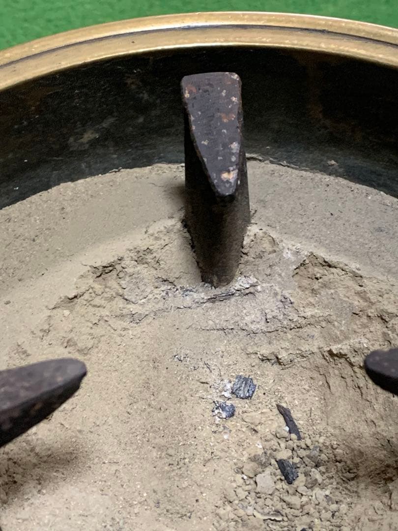 唐金　火鉢　手焙　獅子頭両耳　遊環　灰炉