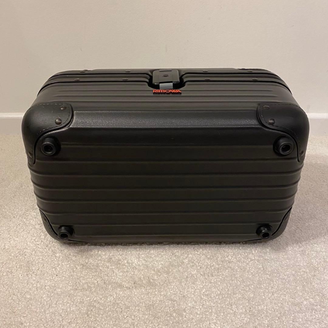 RIMOWA Samba Nova ビューティーケース 18L ブラック 鍵付