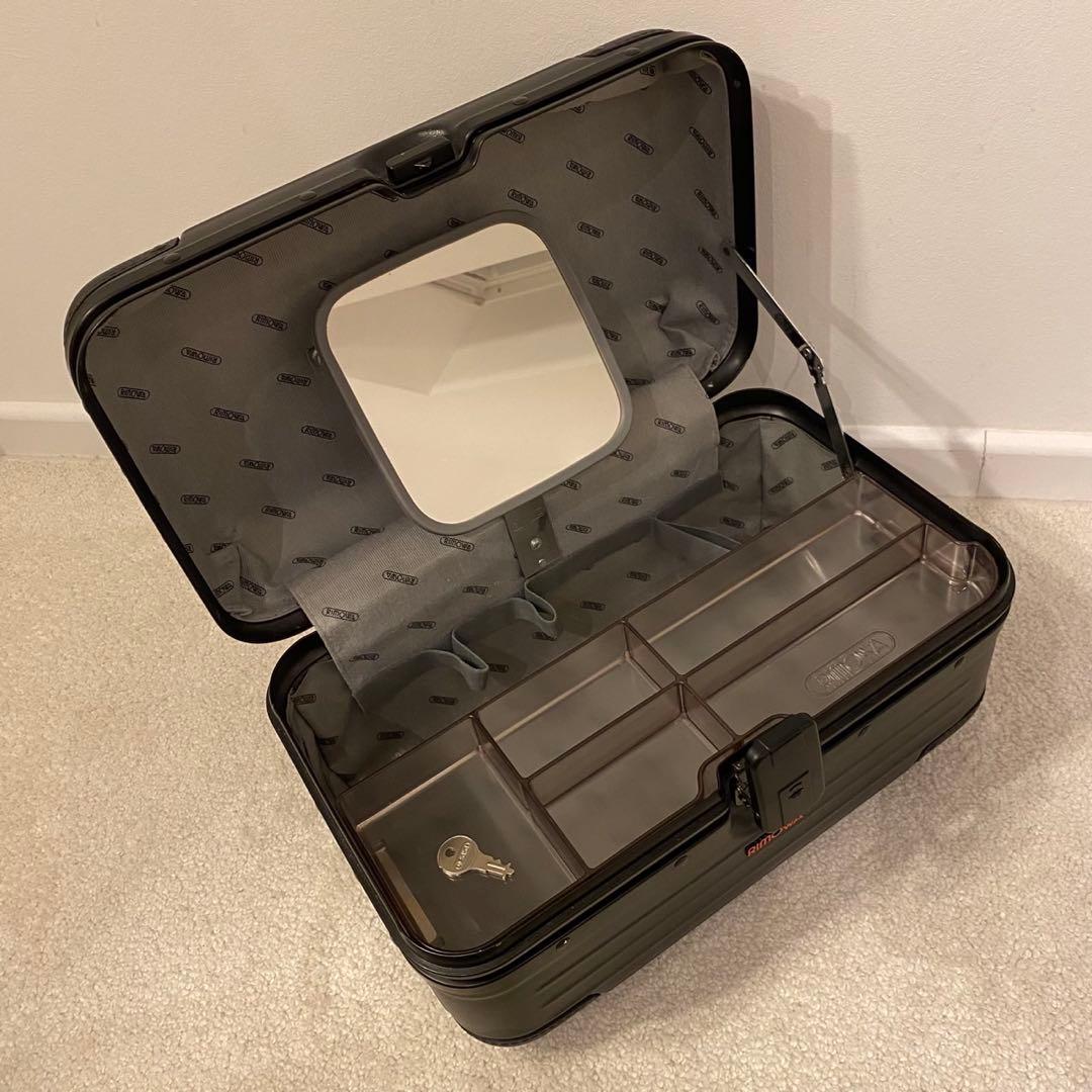 RIMOWA Samba Nova ビューティーケース 18L ブラック 鍵付