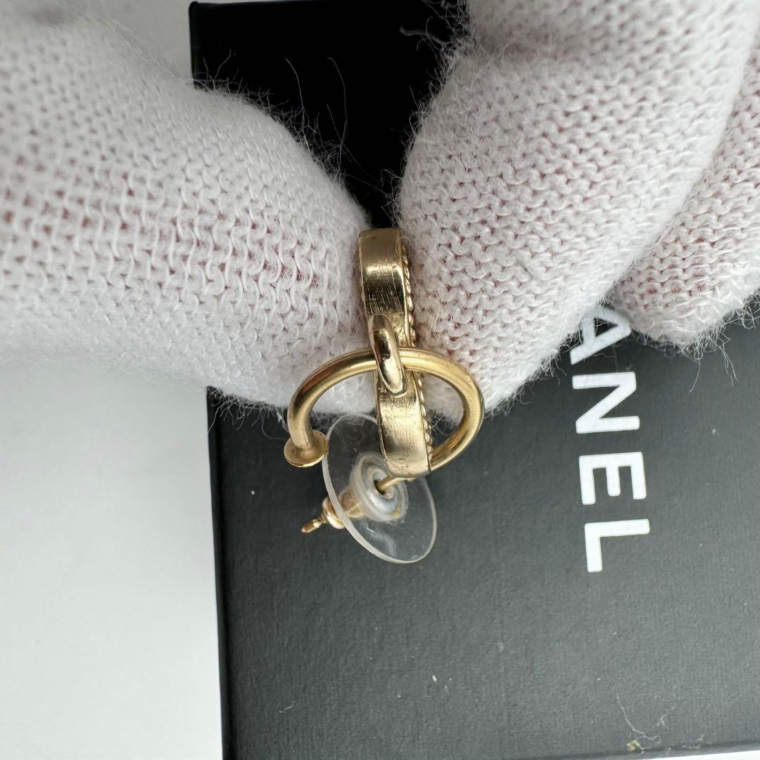 美品✨CHANEL ピアス　ココマーク　ゴールド　片耳　刻印