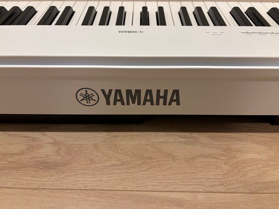 2025年9月購入 YAMAHA 電子ピアノ P-225 WH ホワイト