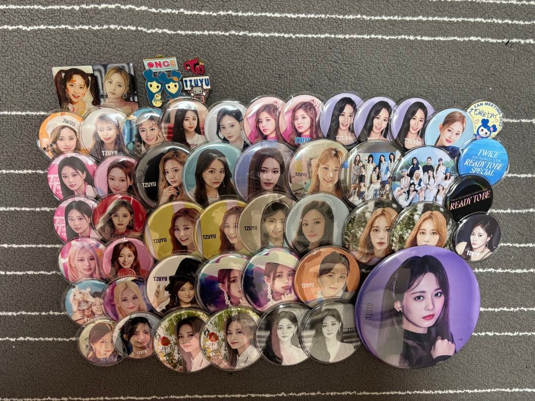 TWICE ツウィ 缶バッジセット