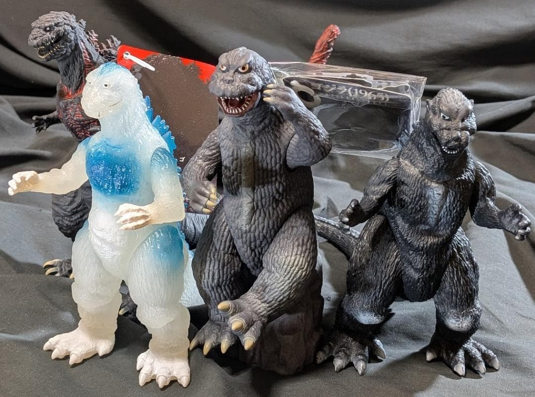 ゴジラ初代・逆襲白・シン・シェー（バンダイ）ムービーモンスターシリーズ４体セット