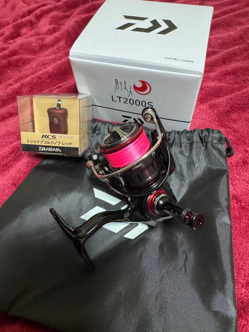 DAIWA 23月下美人LT2000S スピニングリール