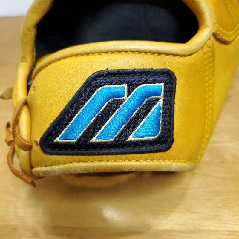 ミズノ 都市対抗野球 黒獅子 記念モデル 激レア 良品 内野用 軟式グローブ