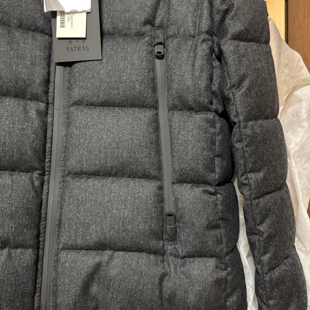 OBAQTATRAS フード付きダウンジャケット ダークグレ