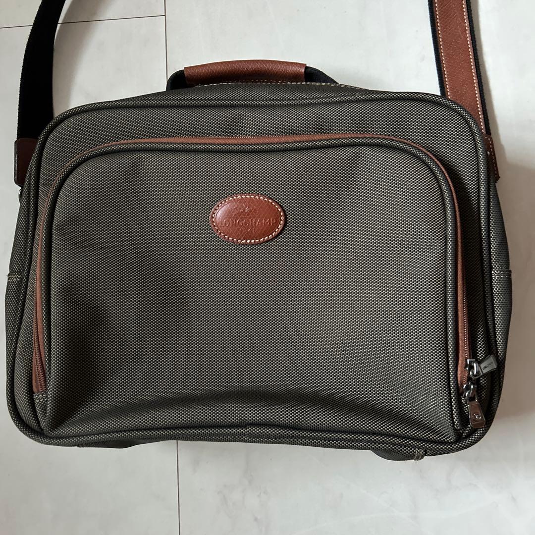 ★美品「LONGCHAMP・ロンシャン」、ショルダーボストンバッグ（キャリーオン