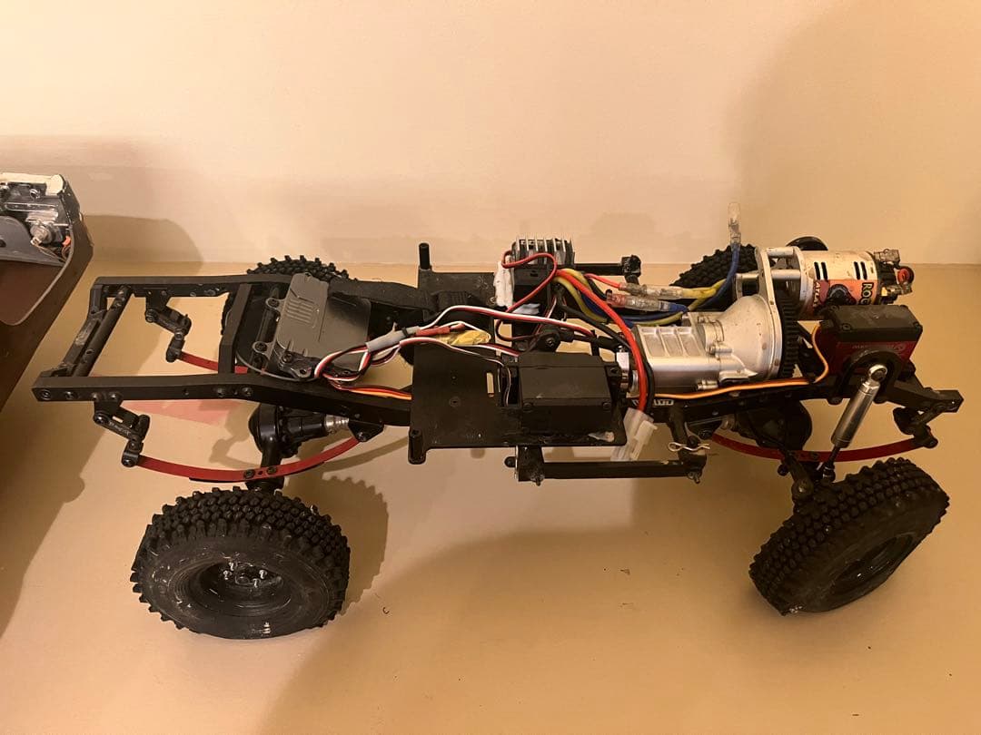 ブリハイ　クローラー