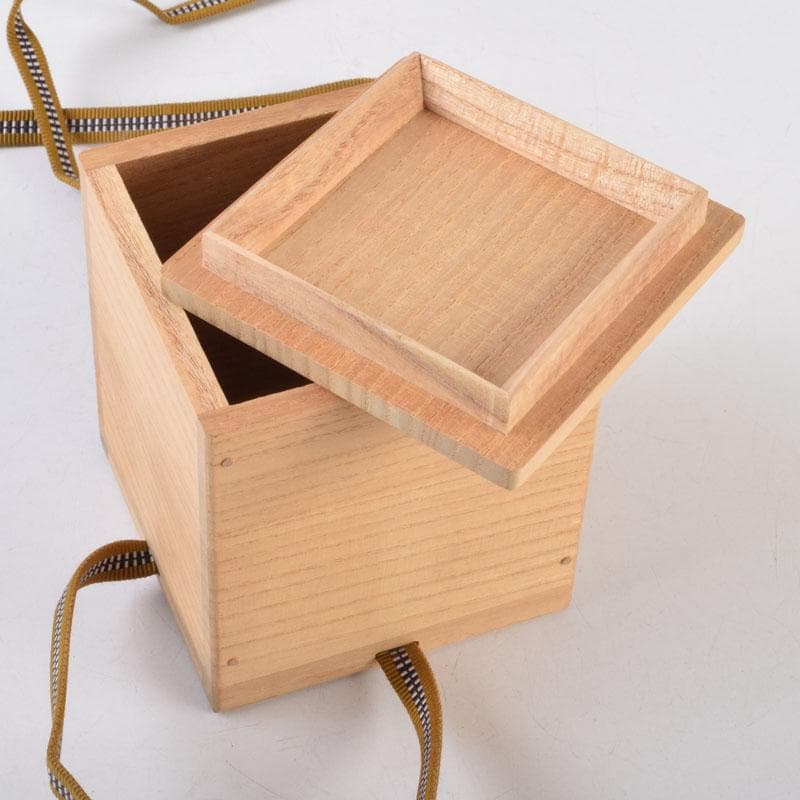 茶道具　加賀蒔絵師　中村孝也作　桜蒔絵　中棗　共箱　V　9196