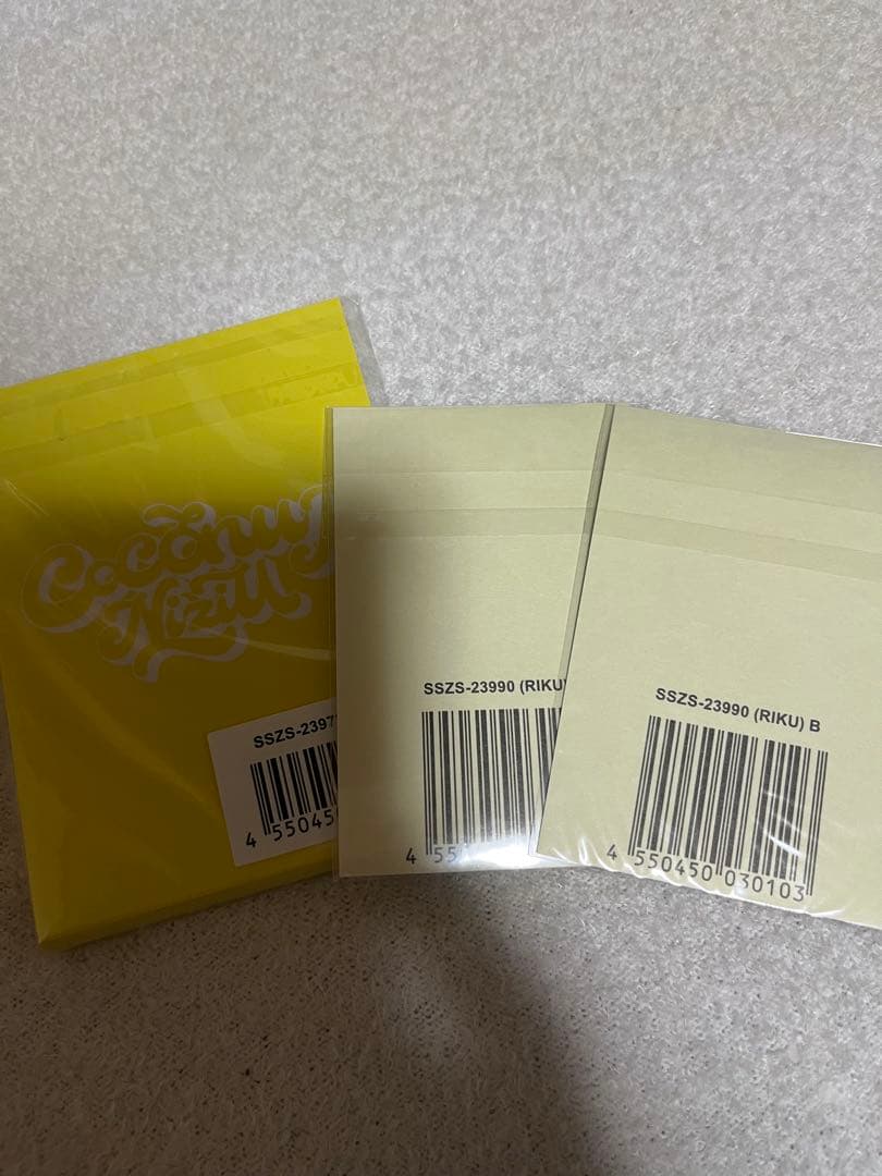 NiziU リクRIKU うちわケース　ぬいぐるみバッジその他セット