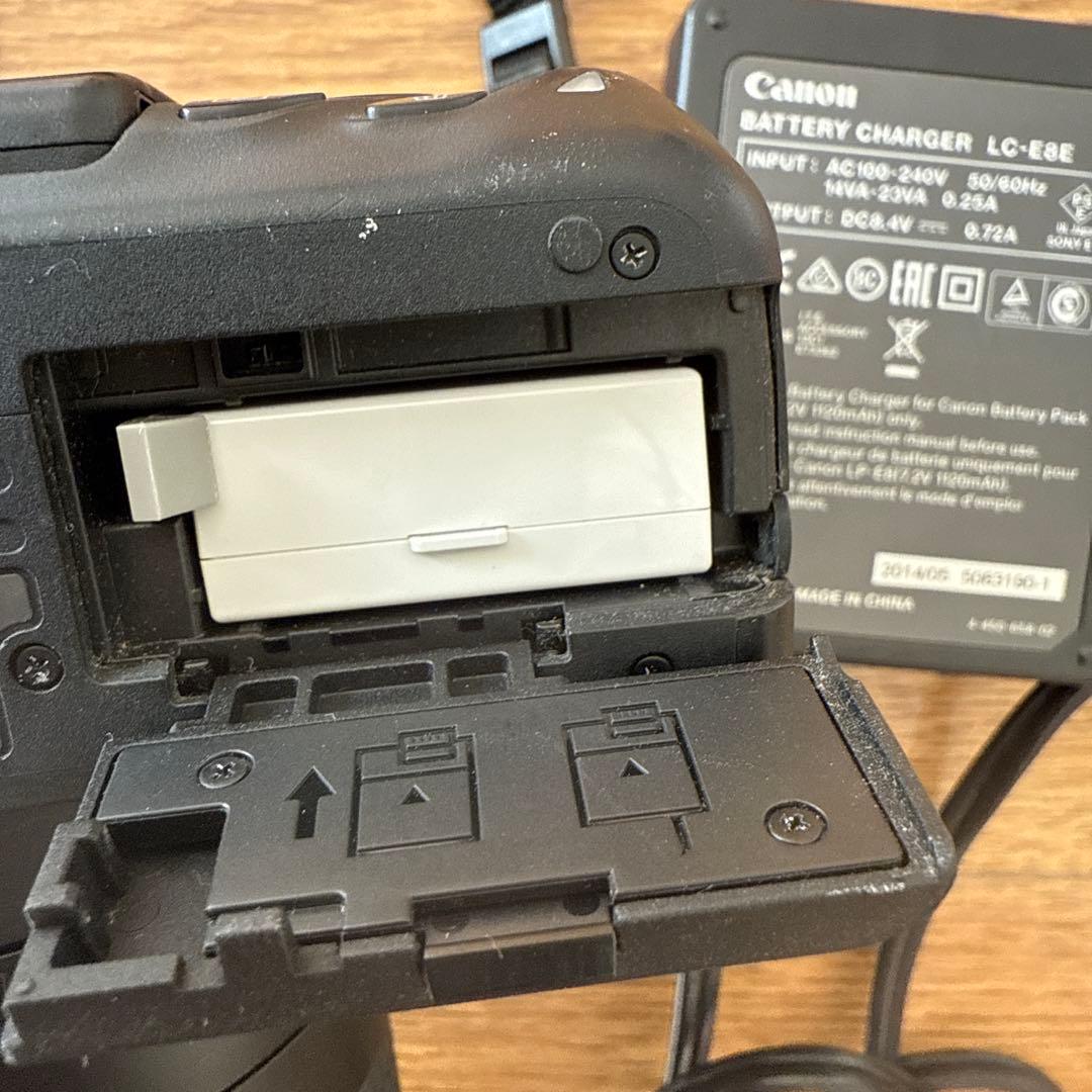 Canon EOS Rebel T5i デジタル一眼レフ