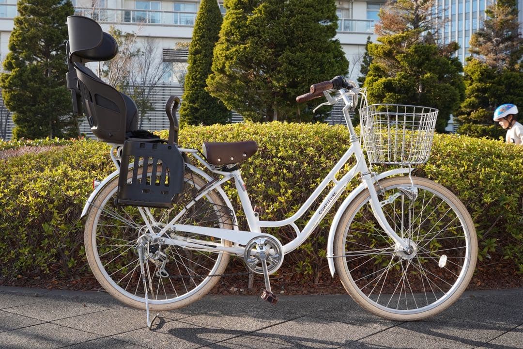 【手渡し限定】シティサイクル ホワイト 前カゴ・チャイルドシート付き