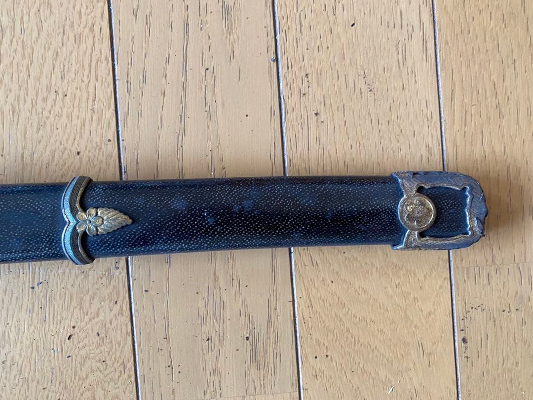 か*る様 軍刀(刀身なし)2本と刀掛け、矢筒(矢3本付)