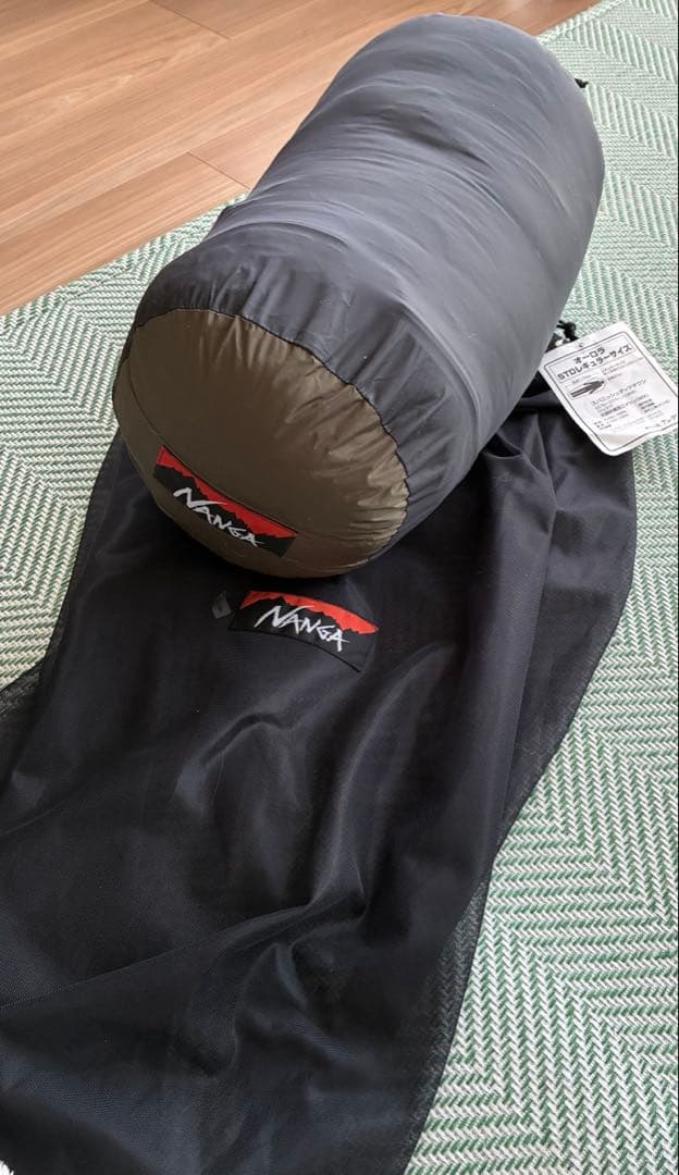 NANGA 寝袋 オーロラSTDレギュラーサイズ　オリーブグリーン　650FP