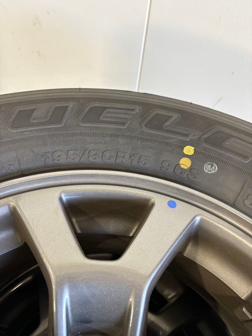 ジムニーシエラ/ノマド 純正タイヤ 195/80R15 96S 新車外し