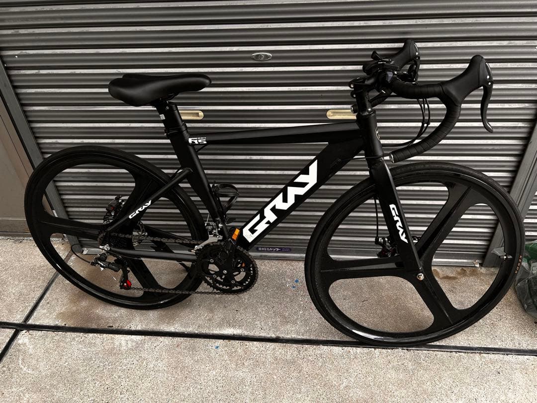 GRAYロードバイク ブラック アルミニウム製 3本スポーク