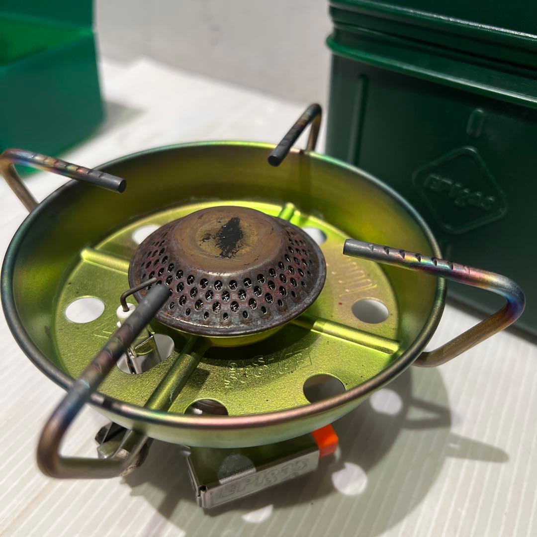 キャンプ用品　EPIgas チタンコンロ　ランプ　飯盒　３点　まとめ　アウトドア