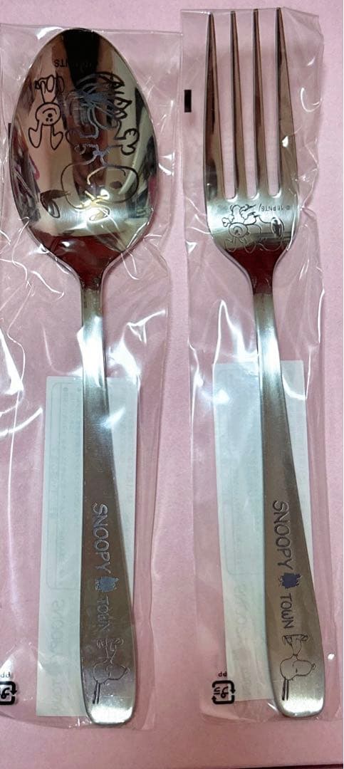 スヌーピー　限定商品　ラビット＆ストロベリー　スプーン　フォーク