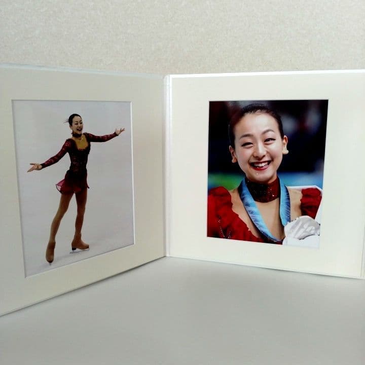 【希少品】 冬季オリンピック バンクーバー五輪2010 浅田真央 サイン&写真