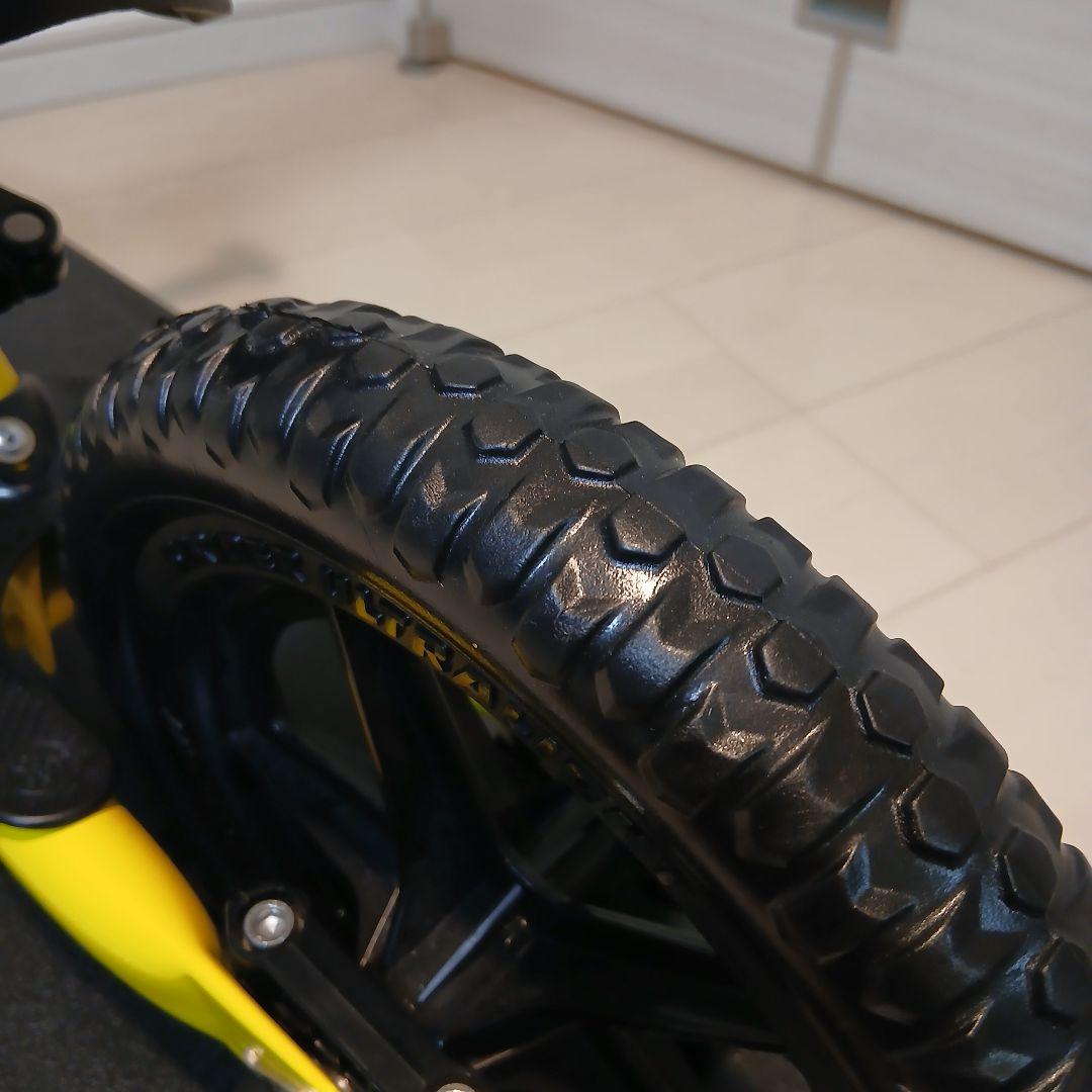 ストライダー イエロー バランスバイク【ロッキングベース付き】