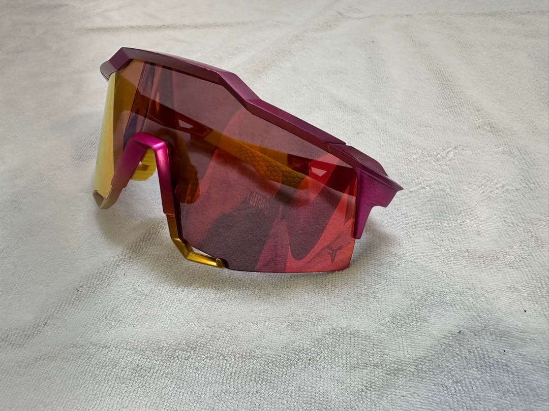 100% タティスjr サングラス　ワンハンドレッド