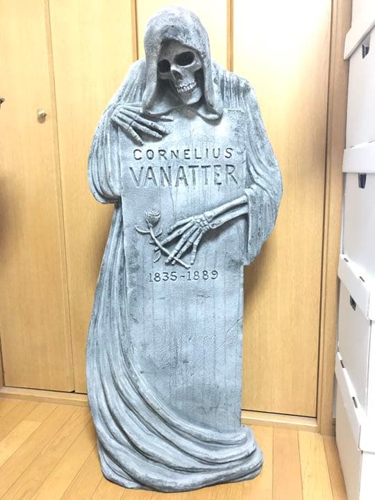 ハロウィン　コーネリアス墓石