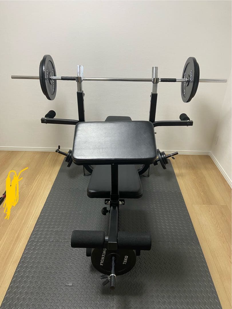 ベンチプレス　筋トレ　ベンチ　ダンベル