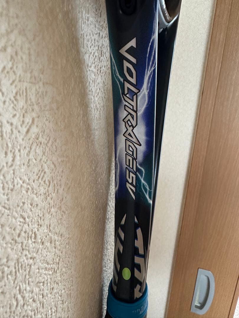 ヨネックスVOLTRAGE 5vテニスラケットラケットケース付き