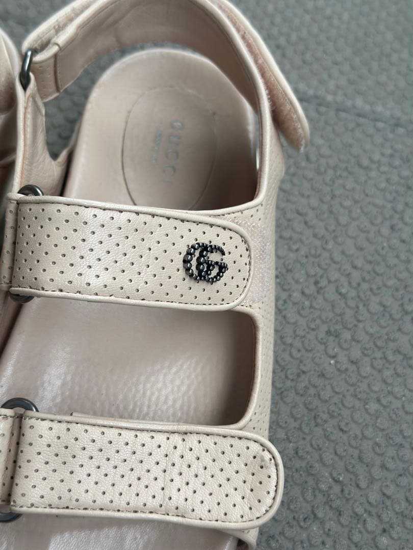 GUCCI 36サイズ　ピンクスポーツサンダル
