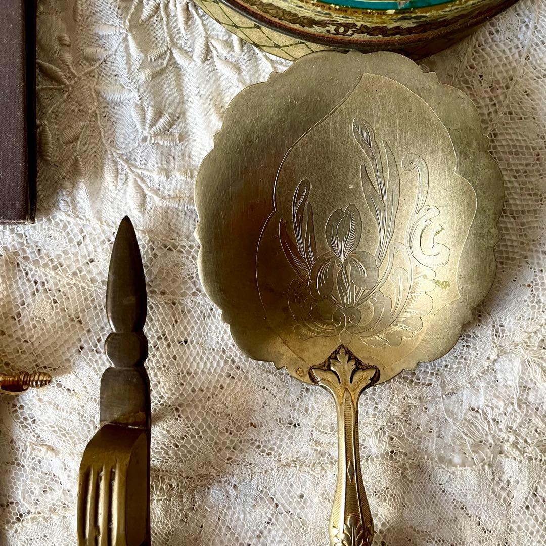 新春アンティーク福袋⑥ブロカント11点セット古書&トレイ&ティン缶&アクセサリー