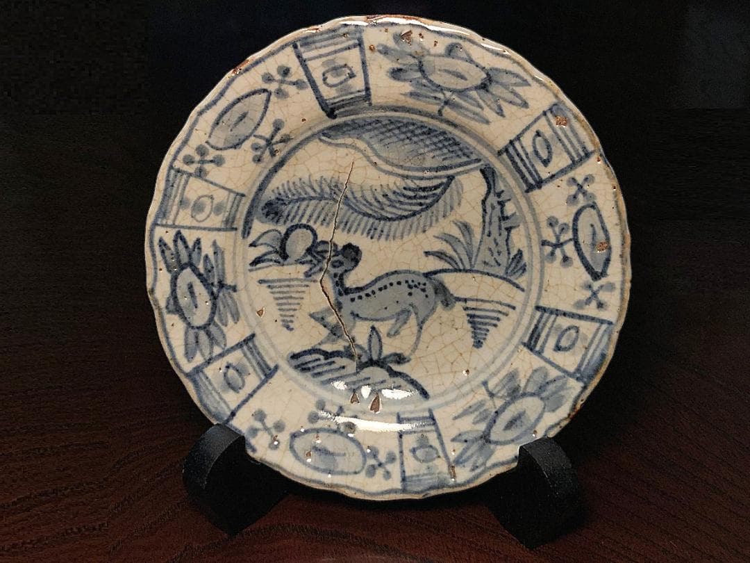 【 明朝青花小皿 】　芙蓉手鹿図　窯疵虫食い景色