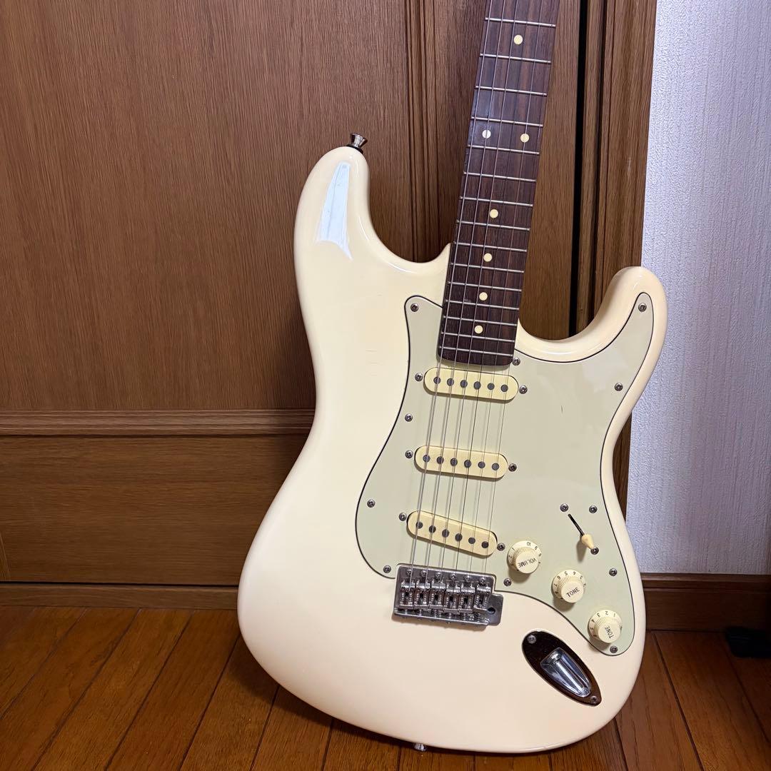 Grass Roots グラスルーツ 白 アイボリー ストラトキャスター ギター