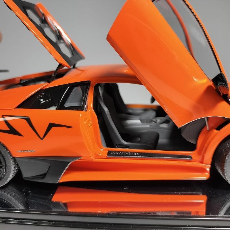 1/24 ランボルギーニ ムルシエラゴ SV 完成品