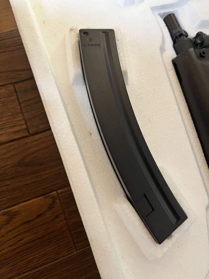 東京マルイ MP5A5 電動ガン&SIG PRO SP2340 セット