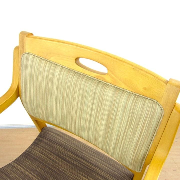 介護用木製椅子 アーム付き ダイメトロール　カルファイバー　姿勢保持　粉瘤　糜爛