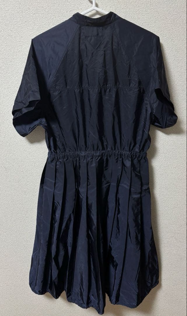 プラダ リナイロン ワンピース ネイビー