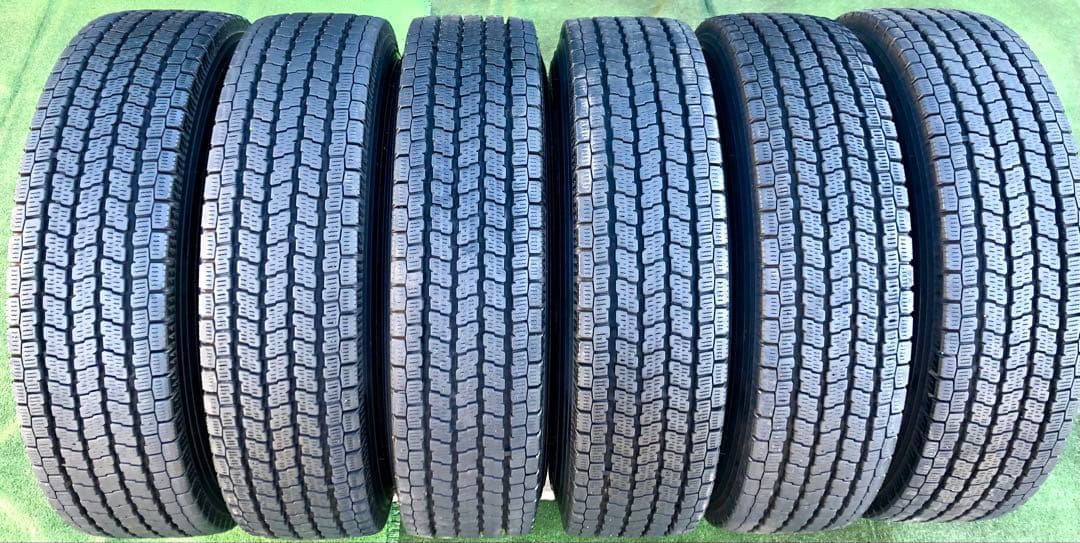 205/85 R16 117/115L LT ススタッドレスタイヤ 2024年