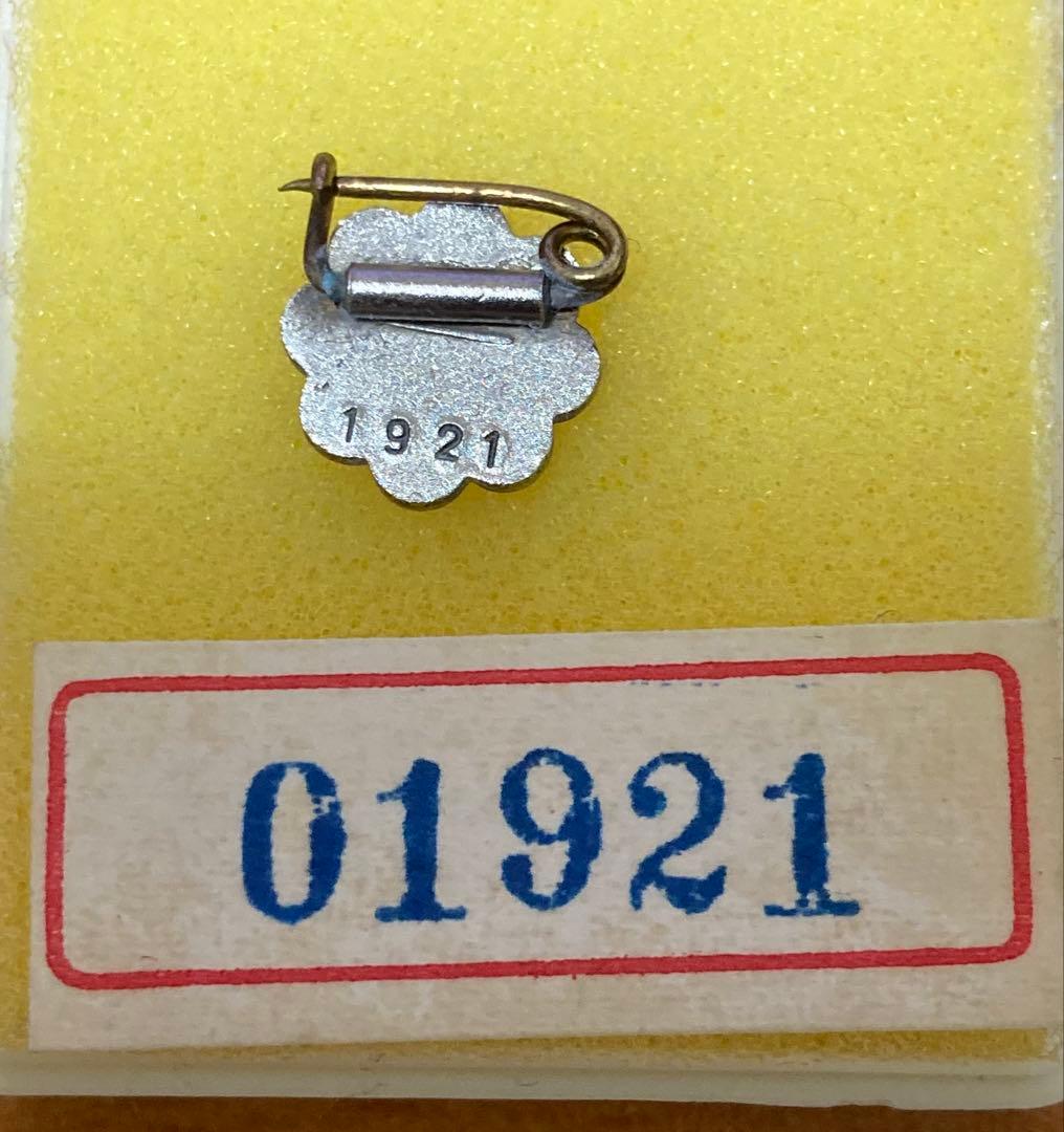 創価学会　方面中央幹部之章　男性用バッジ➕女性用バッジ2ケ　シリアルナンバー刻印