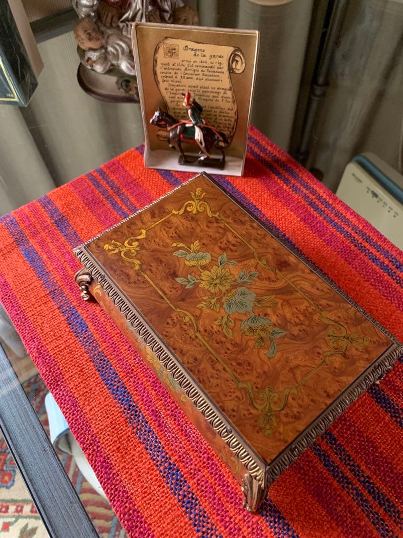 リュージュ　楡のこぶ材に真鍮としろめの象眼