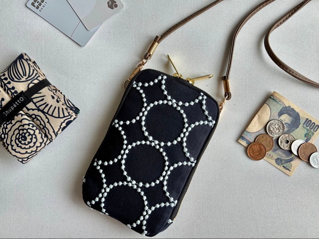 【スマホショルダー】ミナペルホネン タンバリン navy×light blue