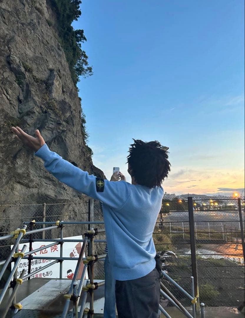 【超希少】STONE  ライトブルーニット