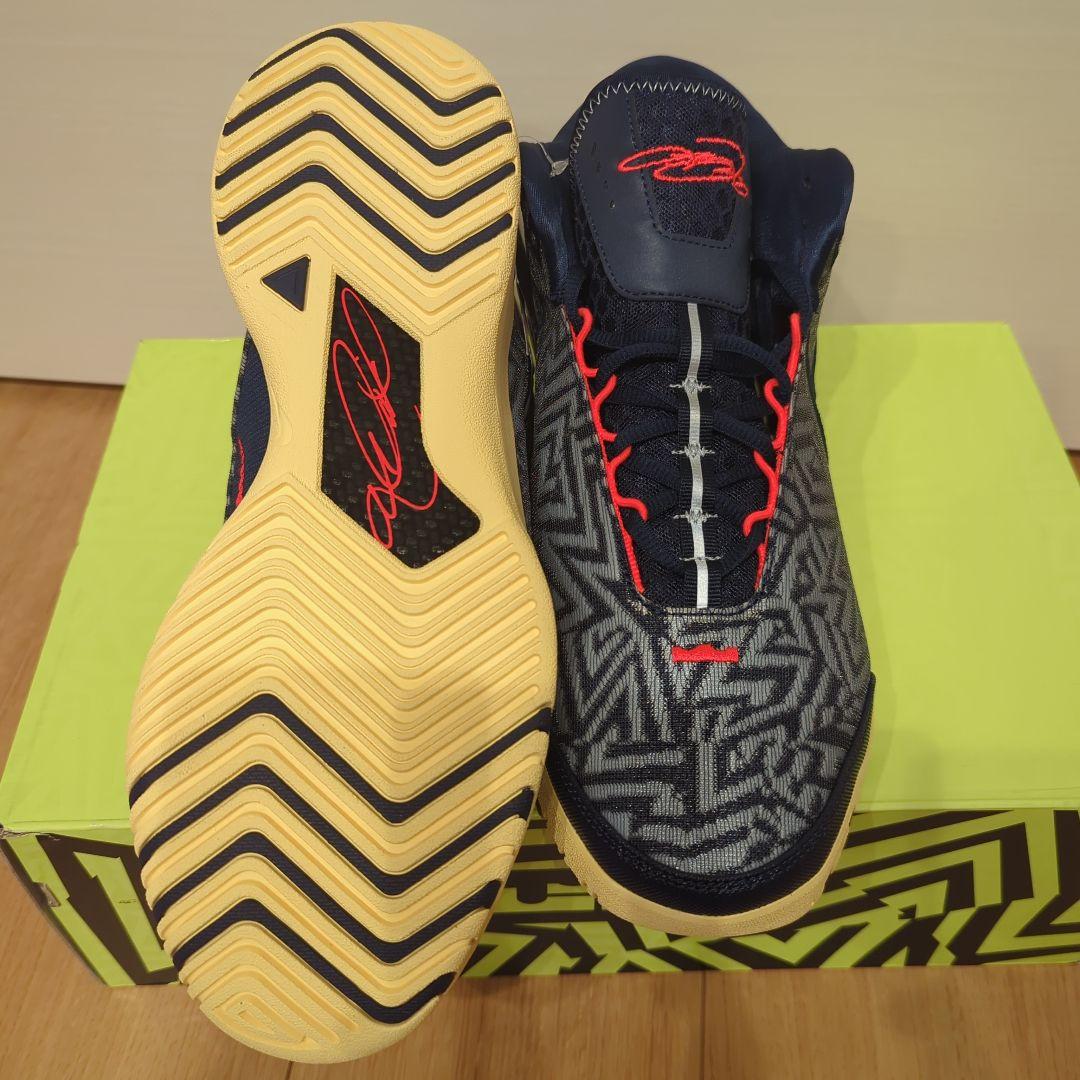 ナイキ レブロン ネクスト ジェン ジーニサス EP