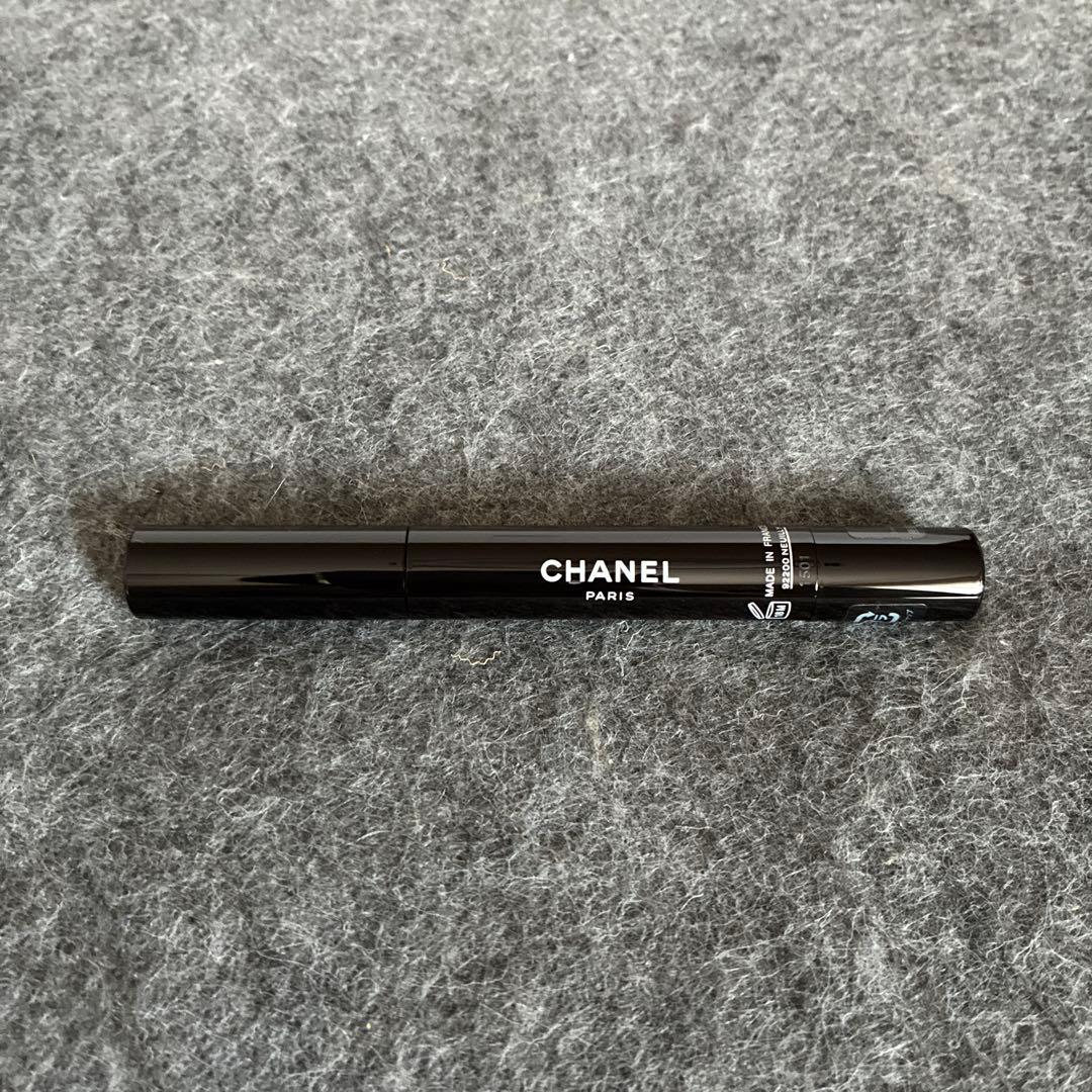 CHANEL アイライナーとリップのセット