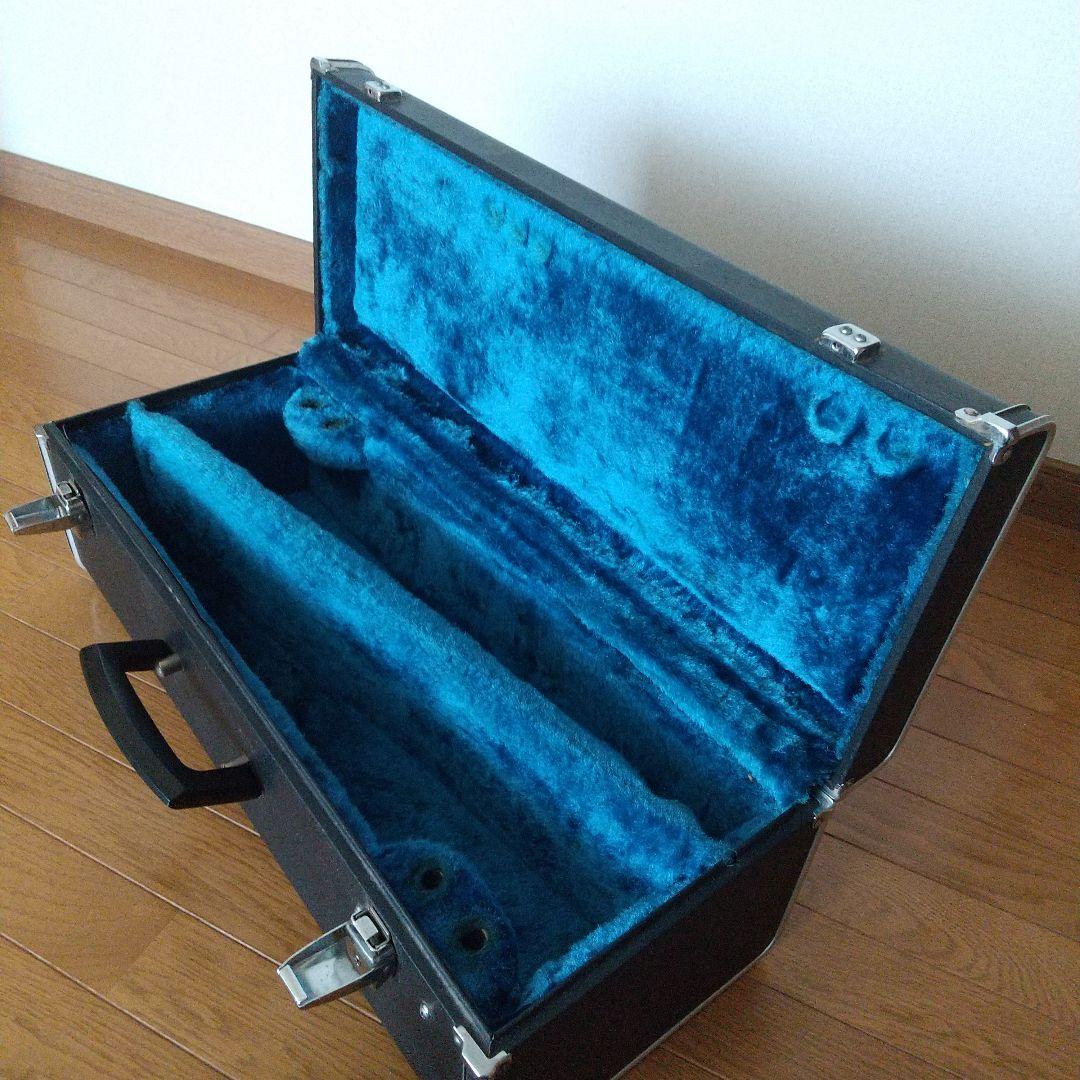 「フジ・デラックス」ゴールドとシルバーの2本セット。ビンテージダブルケース付属