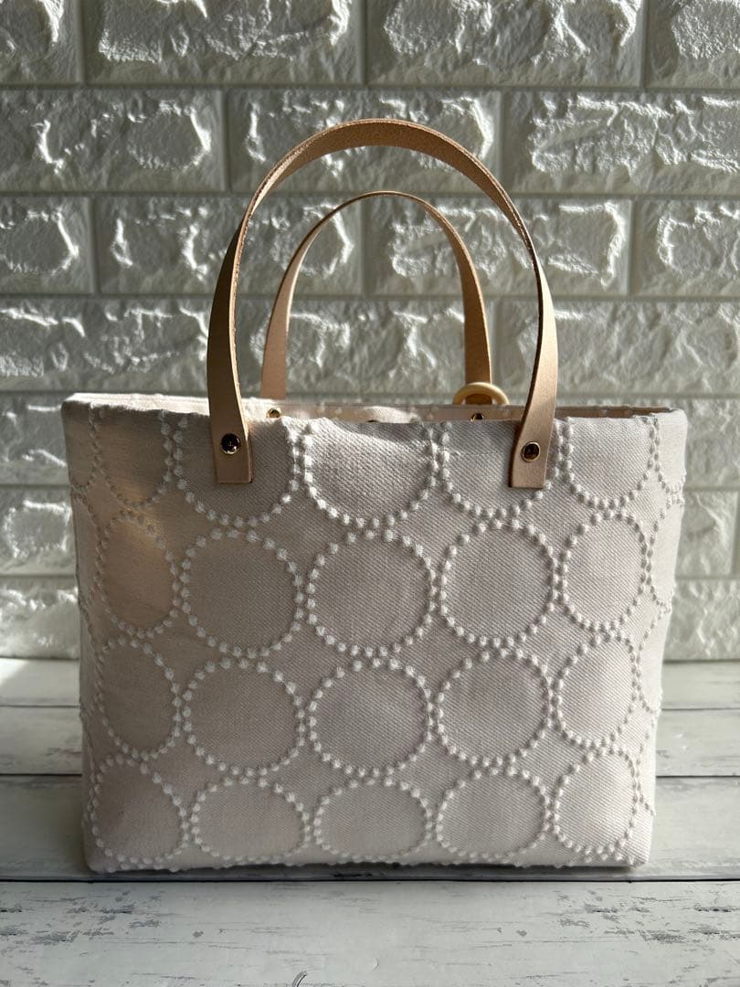 【1078】ミナペルホネンタンバリン　トートバッグ　ベージュ×ホワイト